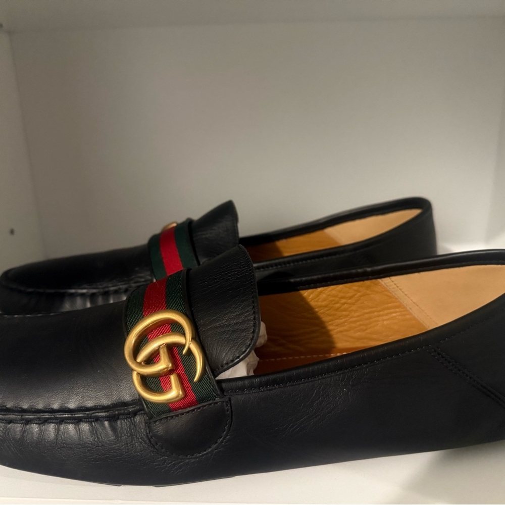 Gucci Authentic Leather Black Driver Loafer
Belt not included…@$450.00